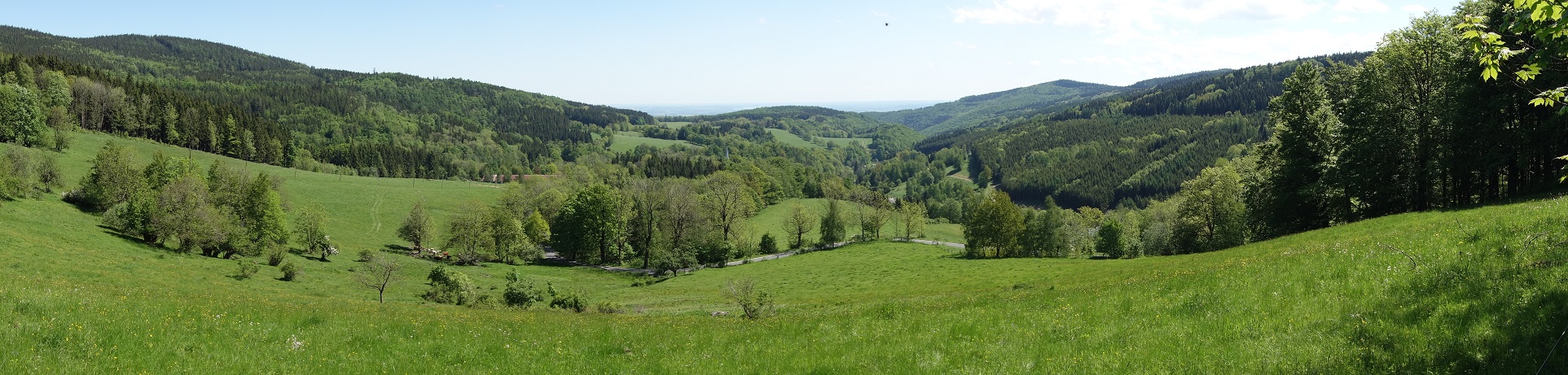 Panorama - údolí Travné 